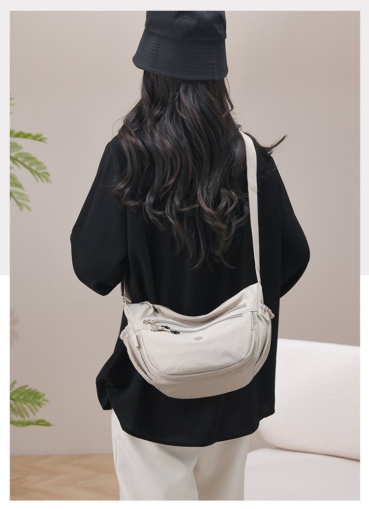 Women's Soft Everyday Nylon Shoulder Bag detail 21