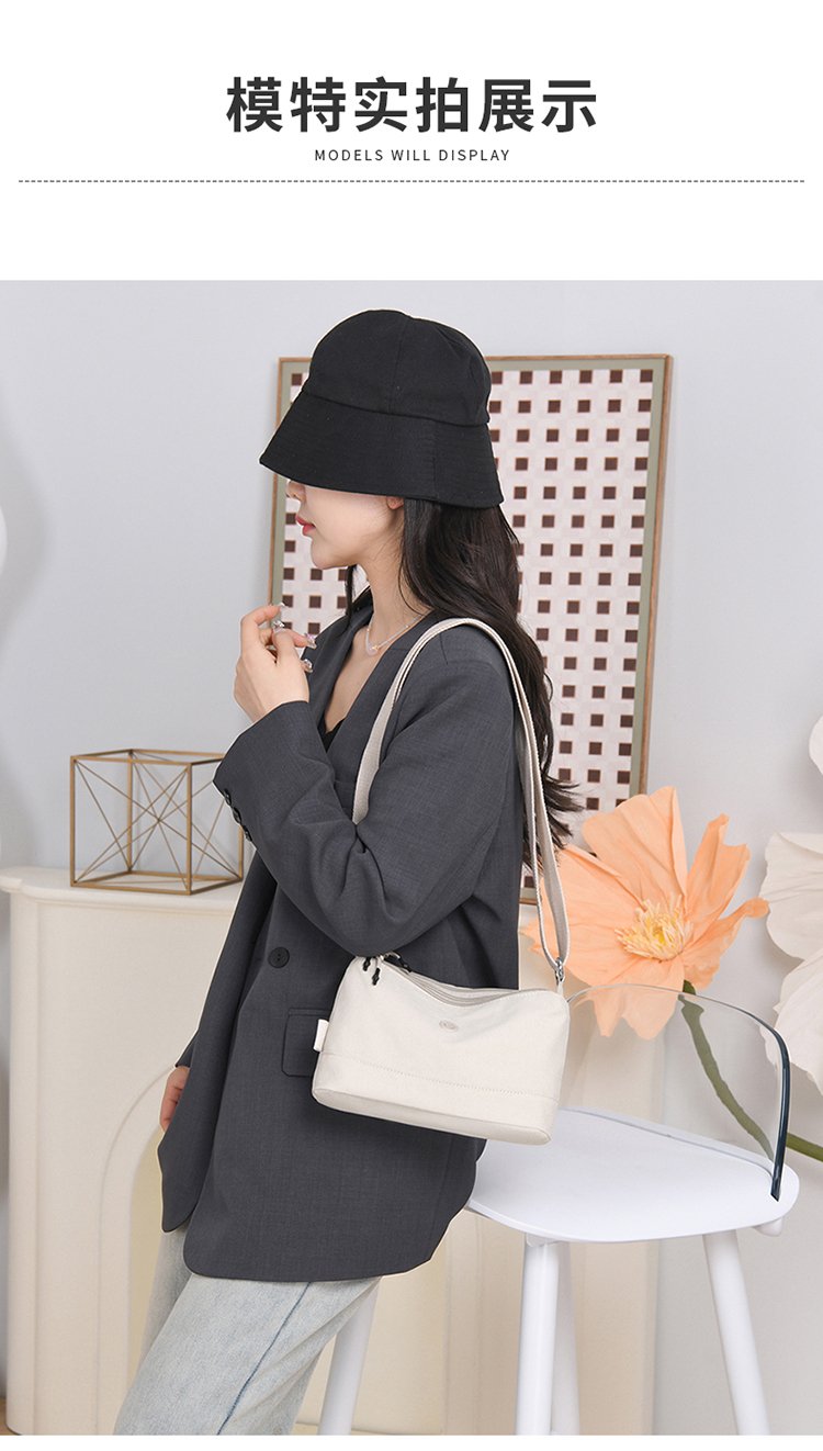 Women's Soft Everyday Nylon Shoulder Bag detail 18