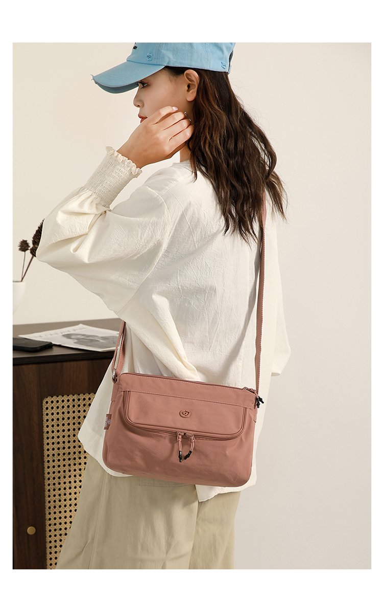 Women's Multi-Pocket Nylon Crossbody Bag detail 18