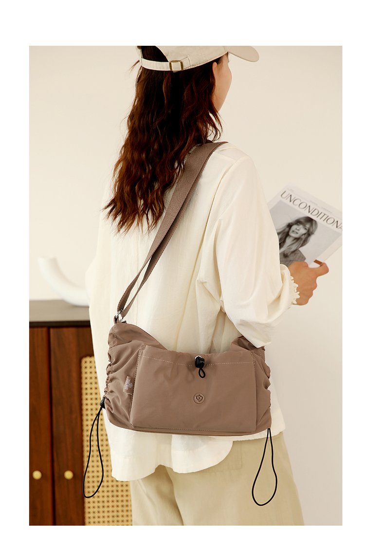 Women's Soft Everyday Nylon Shoulder Bag detail 40
