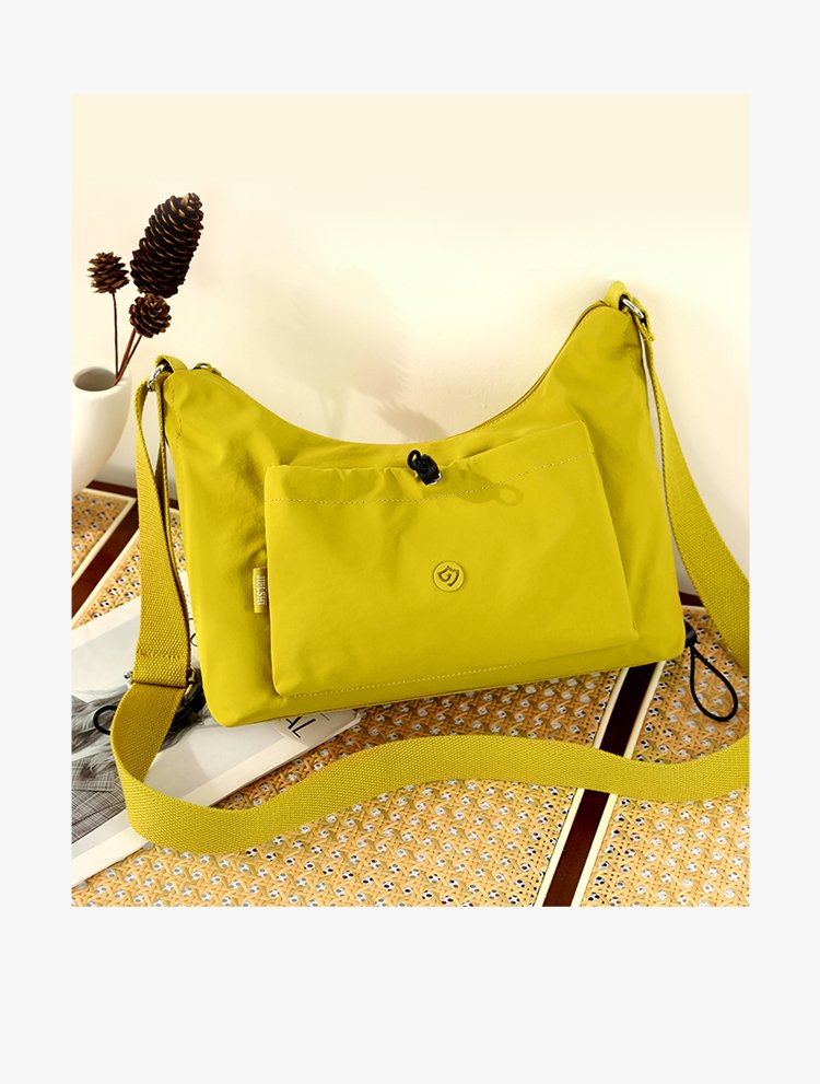 Women's Soft Everyday Nylon Shoulder Bag detail 4