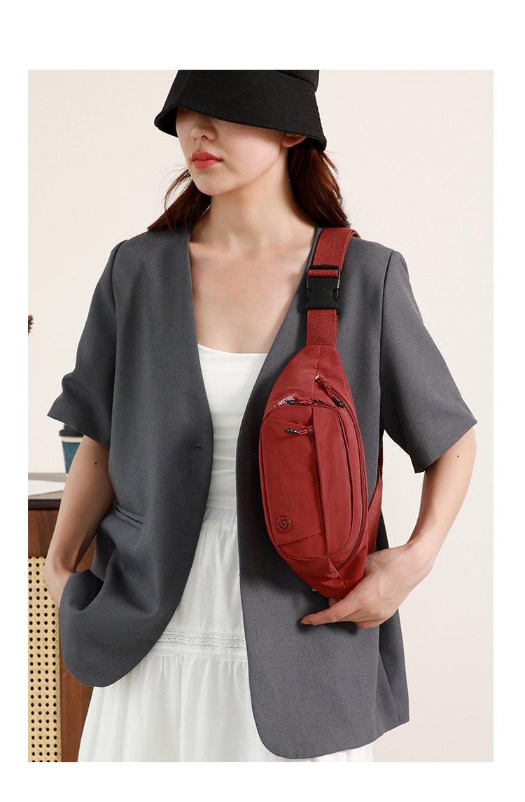 Women's Multi-Pocket Nylon Waist Bag detail 8