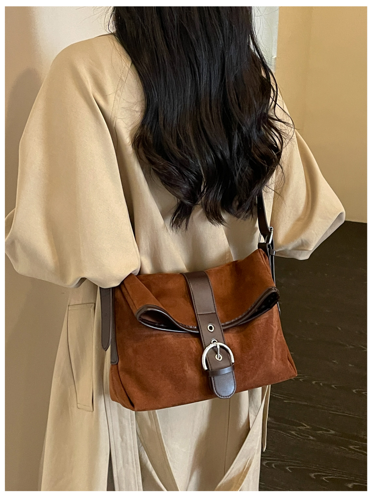Women's Classic PU Leather Flap Crossbody Bag with Adjustable Strap detail 21
