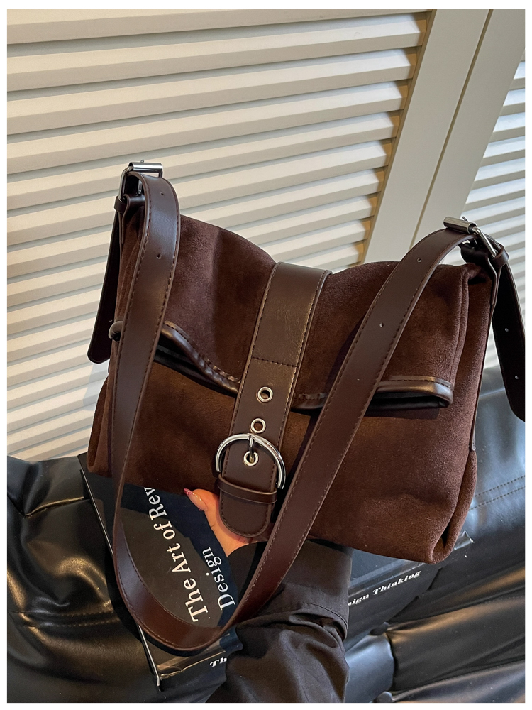 Women's Classic PU Leather Flap Crossbody Bag with Adjustable Strap detail 24