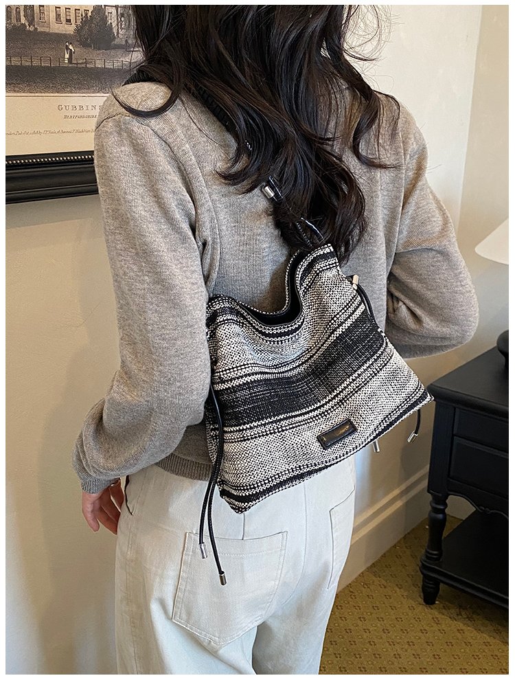 Women's Relaxed Fabric Shoulder Bag with Magnetic Snap detail 25