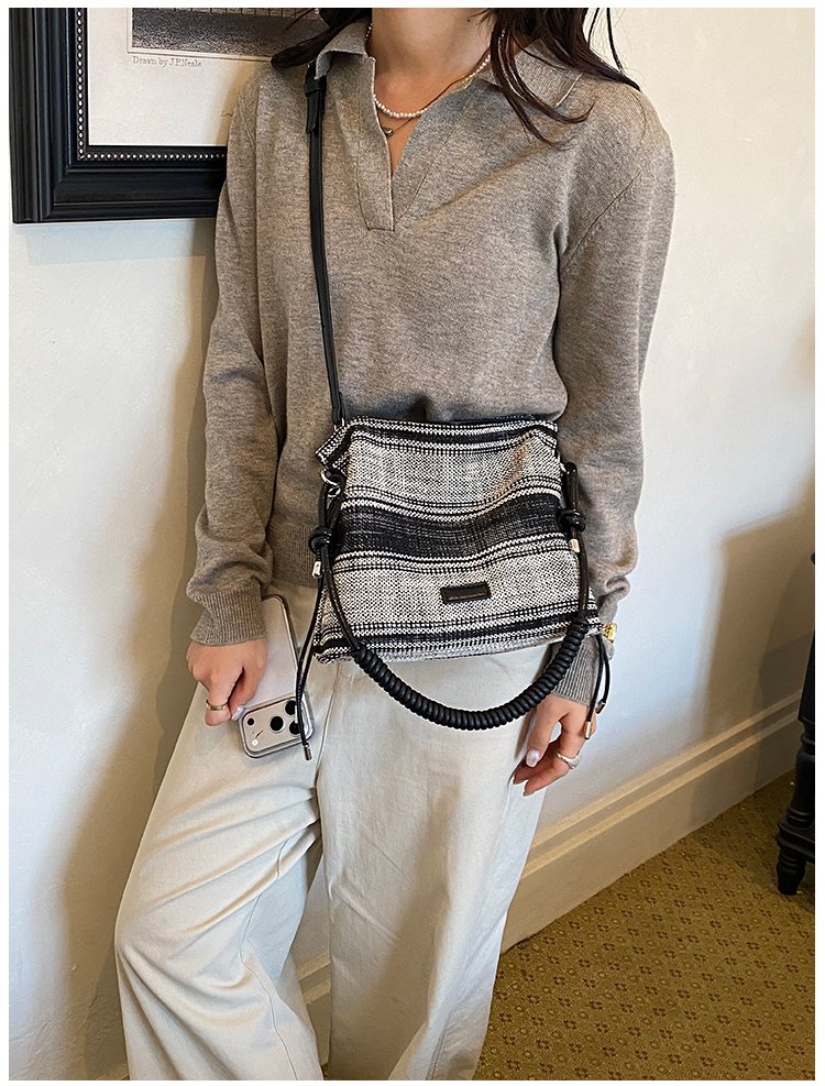 Women's Relaxed Fabric Shoulder Bag with Magnetic Snap detail 33