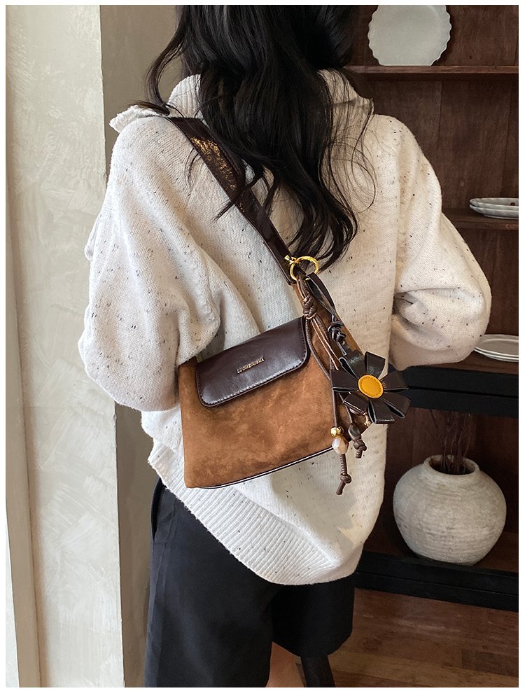 Women's Professional PU Leather Crossbody Bag with Zipper detail 38