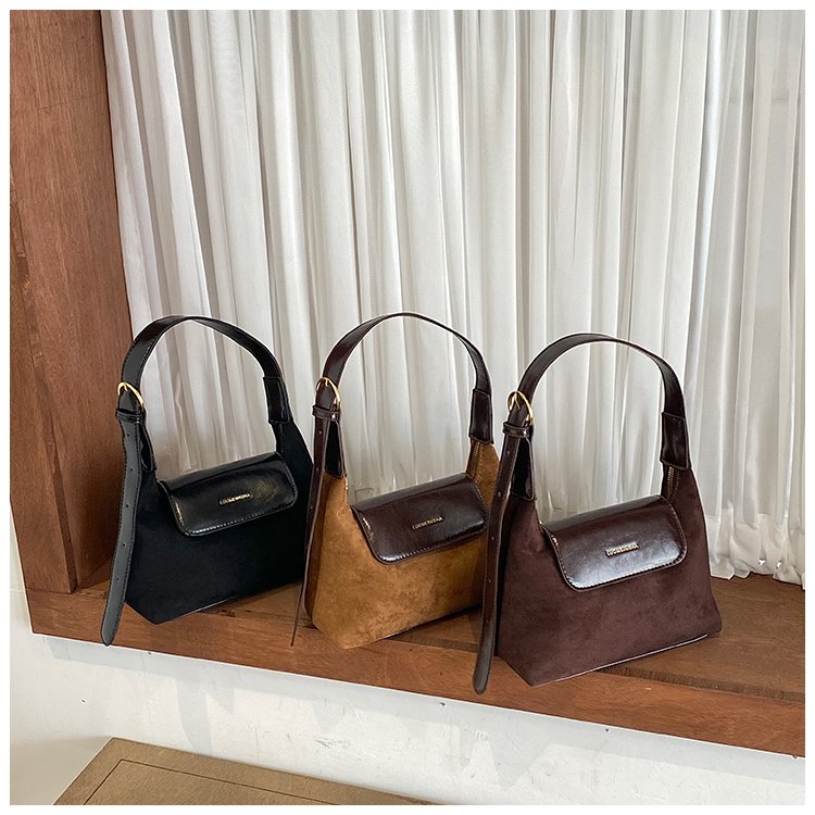 Women's Professional PU Leather Crossbody Bag with Zipper detail 3