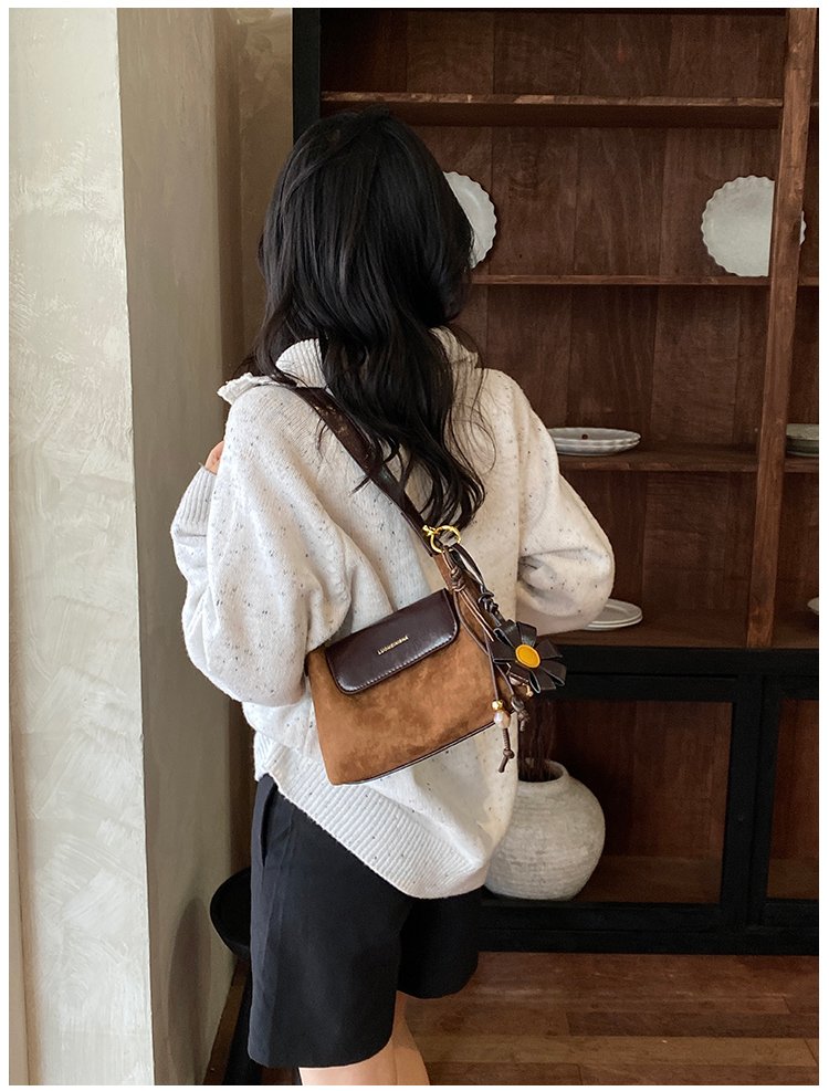 Women's Professional PU Leather Crossbody Bag with Zipper detail 39