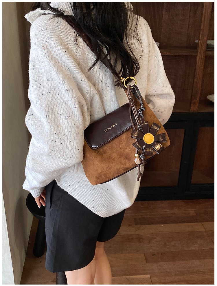 Women's Professional PU Leather Crossbody Bag with Zipper detail 40