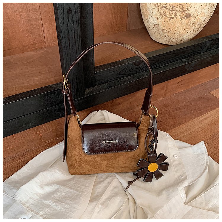 Women's Professional PU Leather Crossbody Bag with Zipper view 1