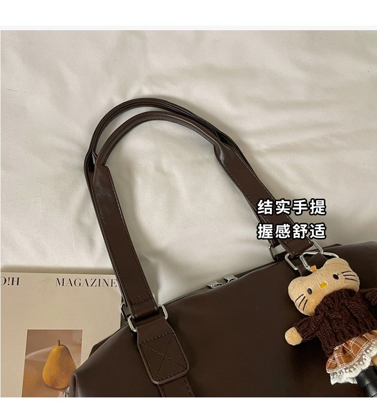 Women's Timeless PU Leather Crossbody Bag with Zipper detail 5