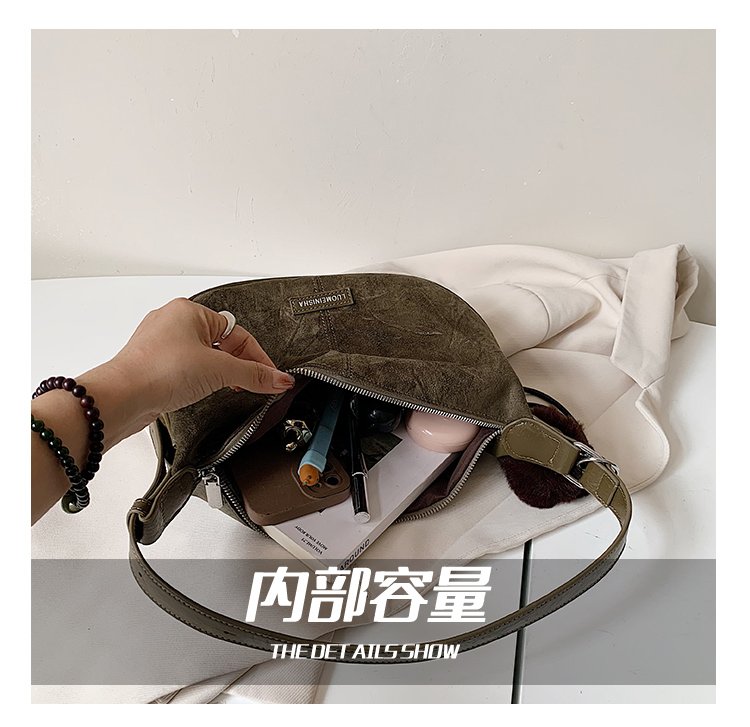 Women's Versatile PU Leather Dumpling Shoulder Bag with Zipper detail 12