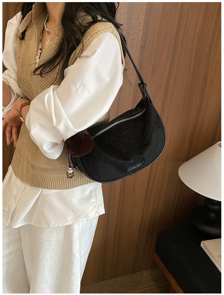Women's Versatile PU Leather Dumpling Shoulder Bag with Zipper detail 18