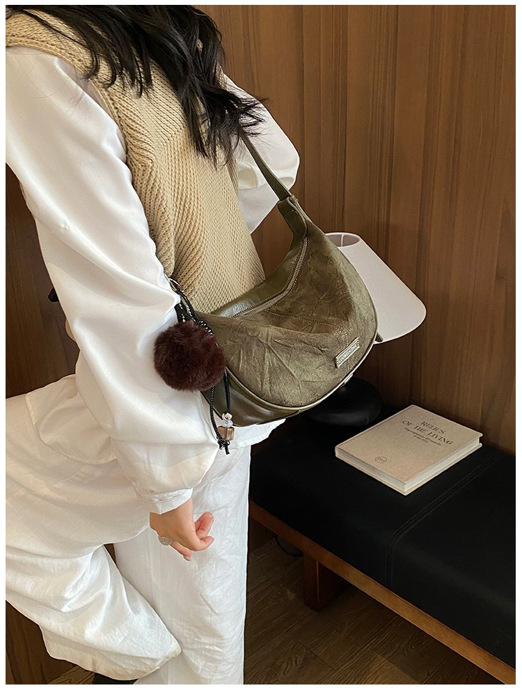 Women's Versatile PU Leather Dumpling Shoulder Bag with Zipper detail 35