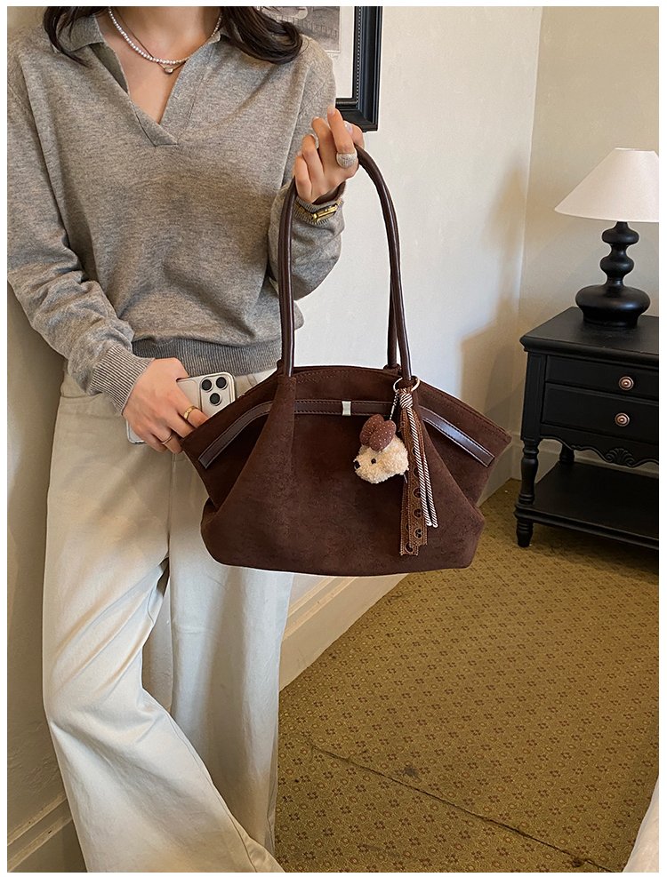 Women's Chic PU Leather Shell Shoulder Bag with Zipper detail 22