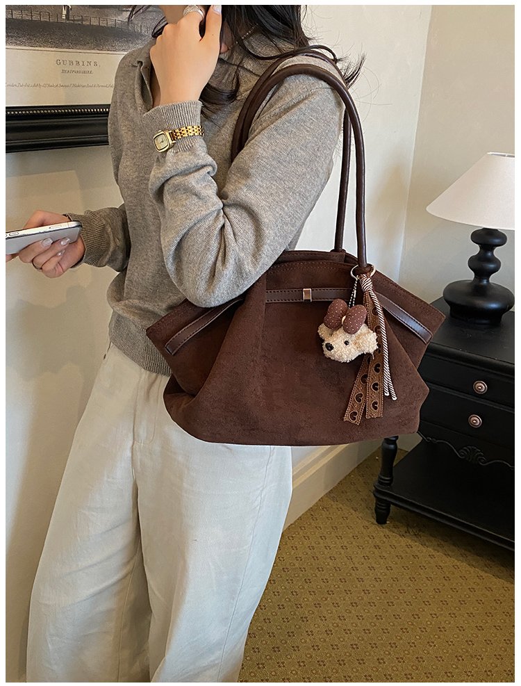 Women's Chic PU Leather Shell Shoulder Bag with Zipper detail 24