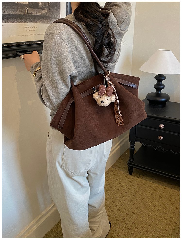 Women's Chic PU Leather Shell Shoulder Bag with Zipper detail 27