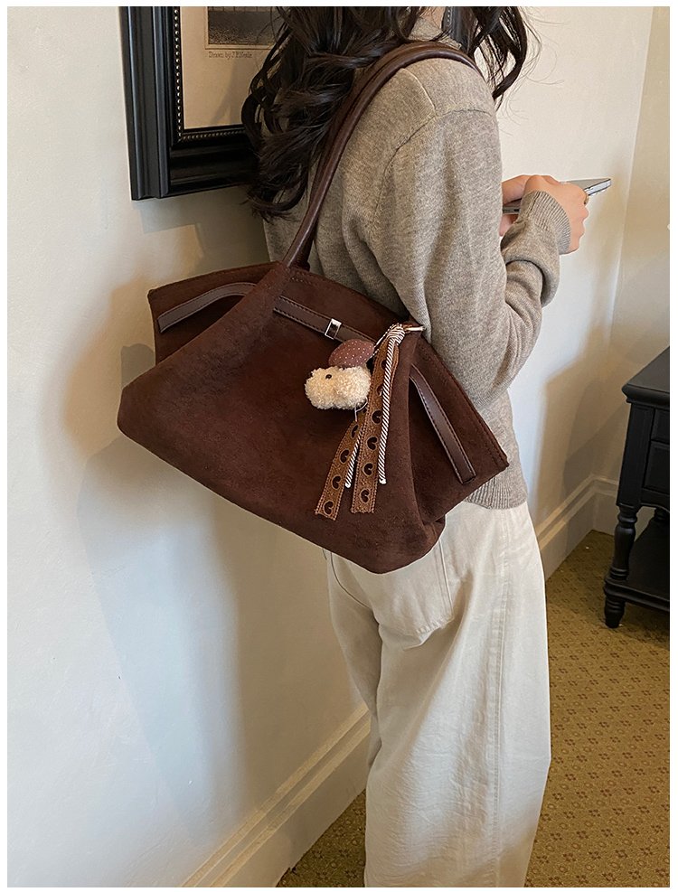 Women's Chic PU Leather Shell Shoulder Bag with Zipper detail 28