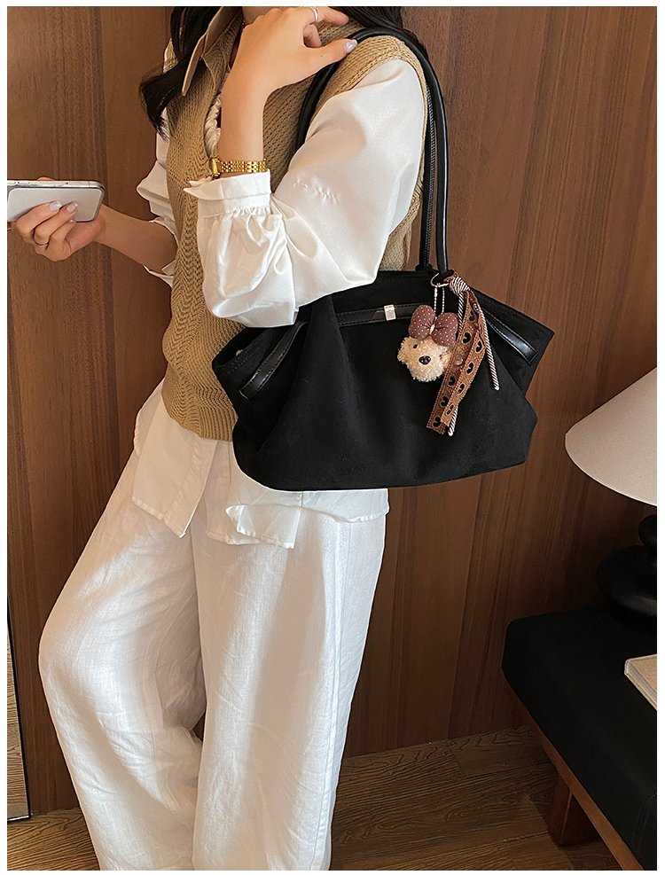 Women's Chic PU Leather Shell Shoulder Bag with Zipper detail 35