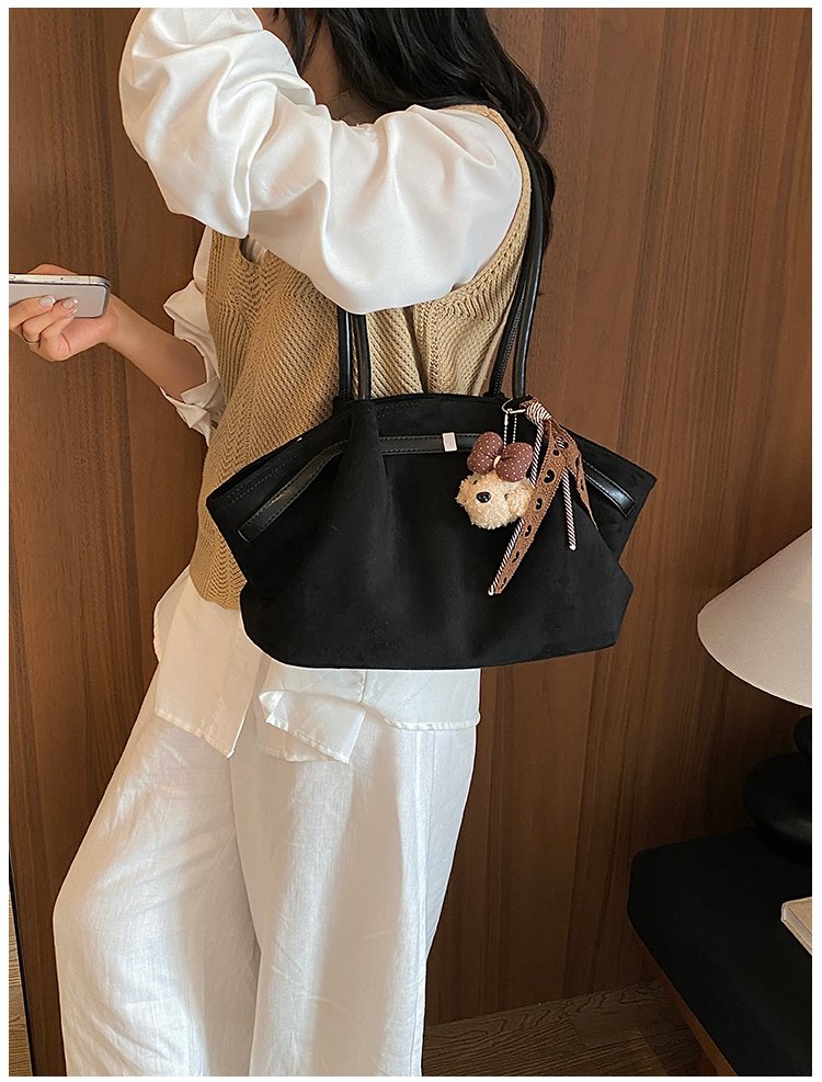 Women's Chic PU Leather Shell Shoulder Bag with Zipper detail 37