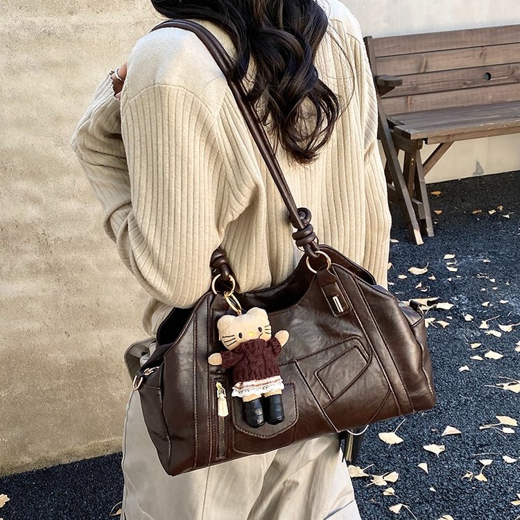 Women's Trend-Led PU Leather Shoulder Bag with Charm with Zipper view 2