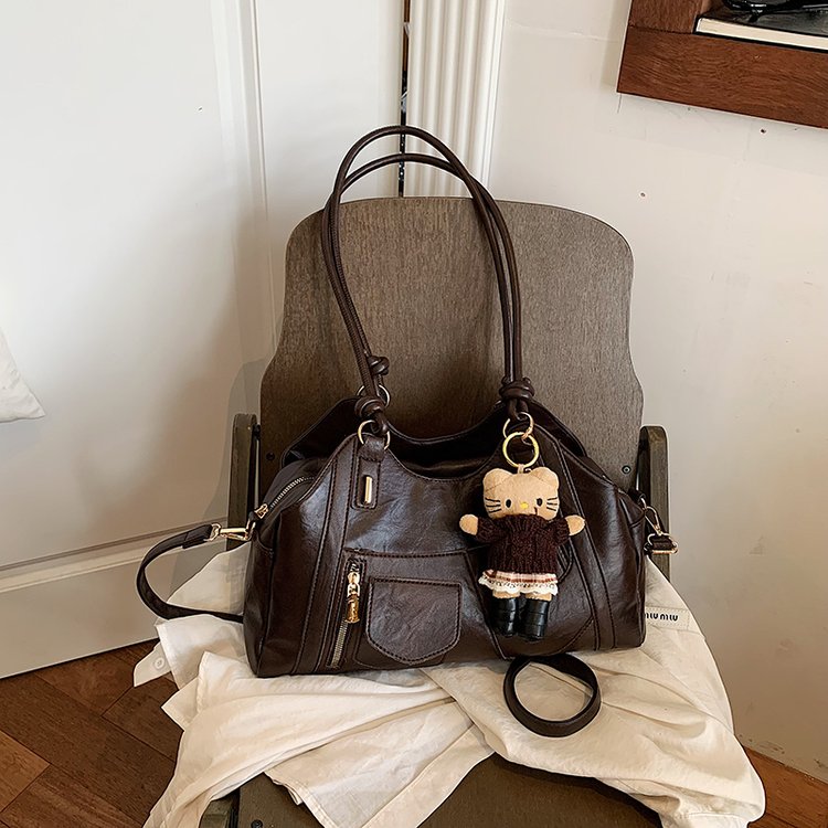 Women's Trend-Led PU Leather Shoulder Bag with Charm with Zipper view 4