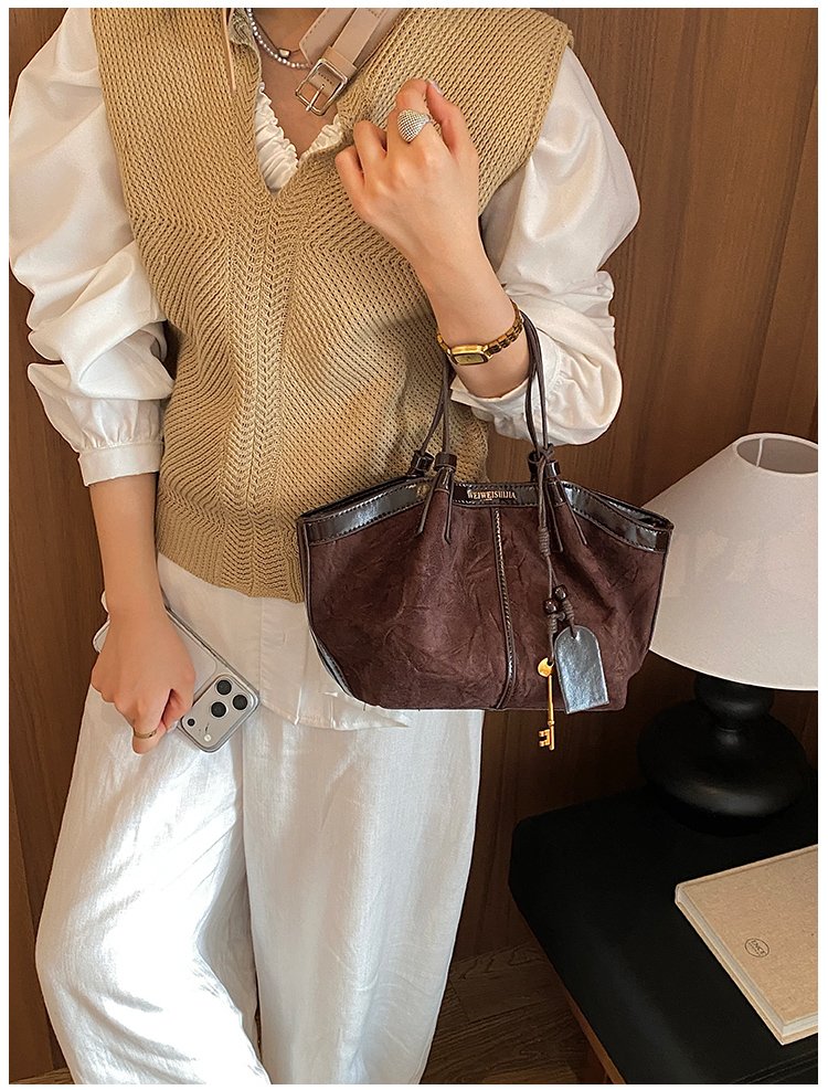 Women's Timeless PU Leather Tote Bag with Magnetic Snap detail 40