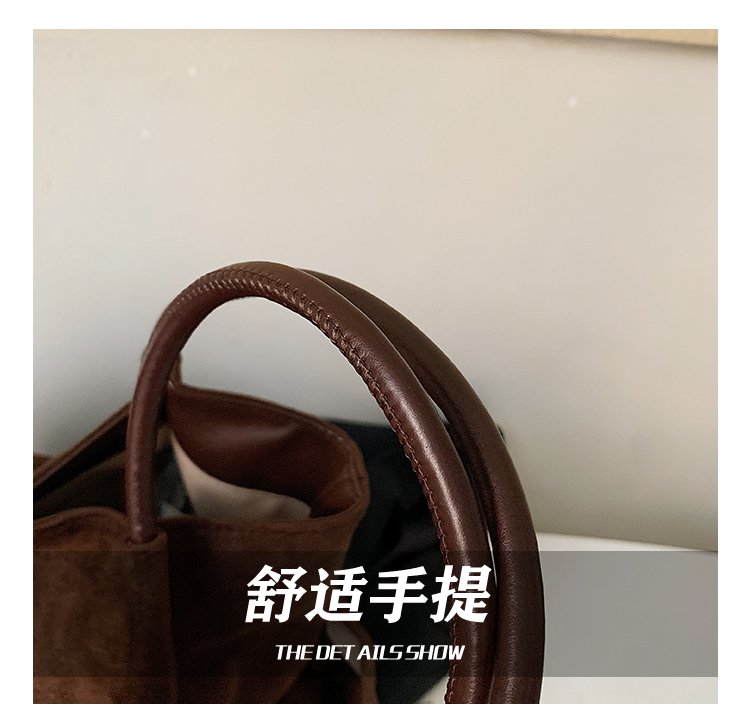 Women's Timeless PU Leather Tote Bag with Charm with Zipper detail 16