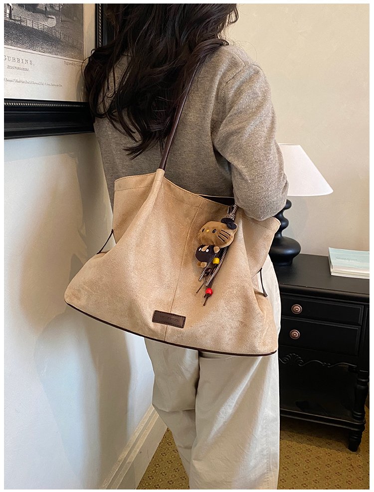 Women's Timeless PU Leather Tote Bag with Charm with Zipper detail 18