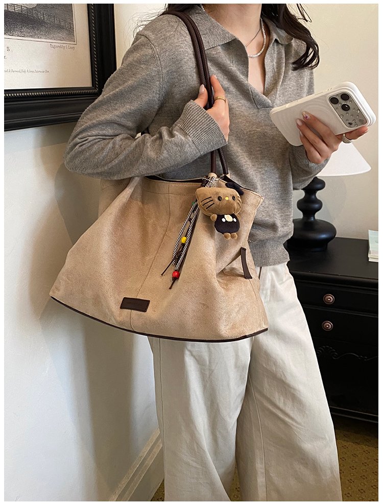 Women's Timeless PU Leather Tote Bag with Charm with Zipper detail 20