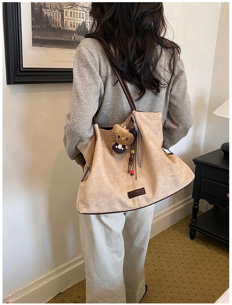Women's Timeless PU Leather Tote Bag with Charm with Zipper detail 24
