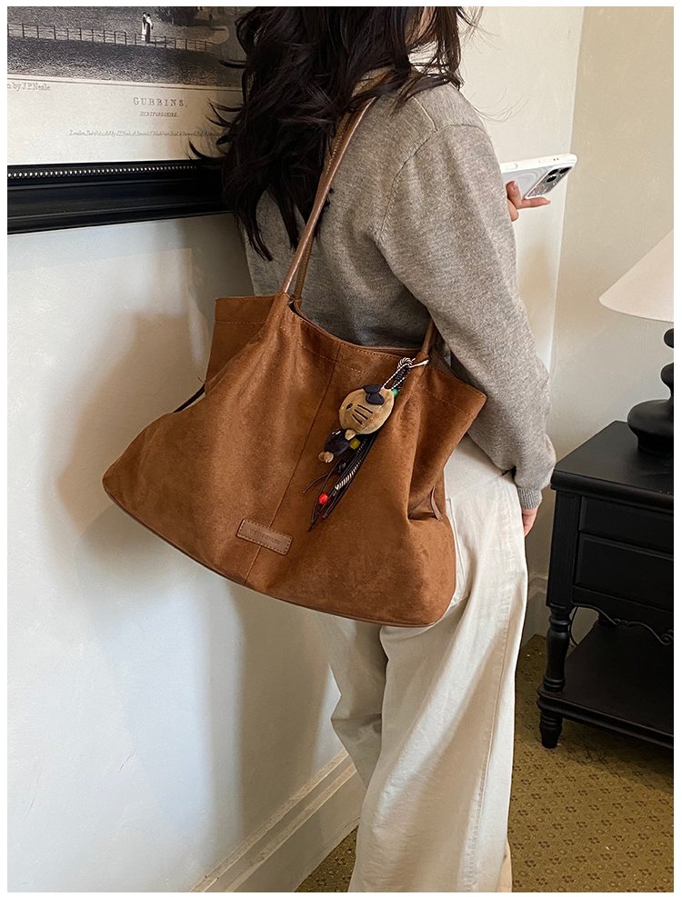 Women's Timeless PU Leather Tote Bag with Charm with Zipper detail 30