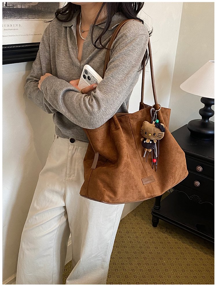 Women's Timeless PU Leather Tote Bag with Charm with Zipper detail 37
