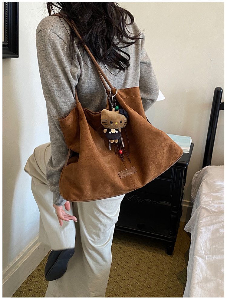 Women's Timeless PU Leather Tote Bag with Charm with Zipper detail 38