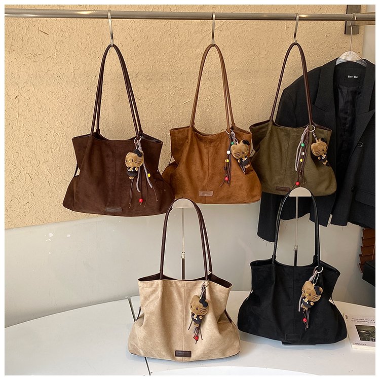 Women's Timeless PU Leather Tote Bag with Charm with Zipper detail 4