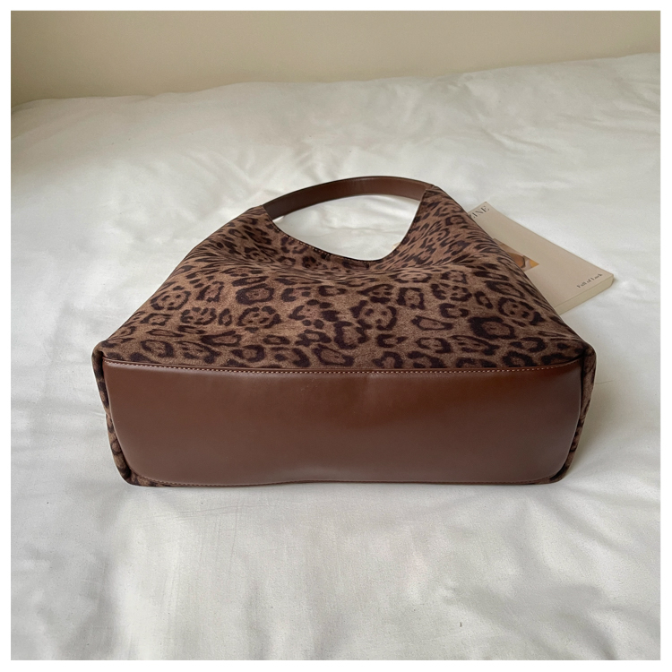 Fashion Striped PU Leather Shoulder Bag for Women detail 1