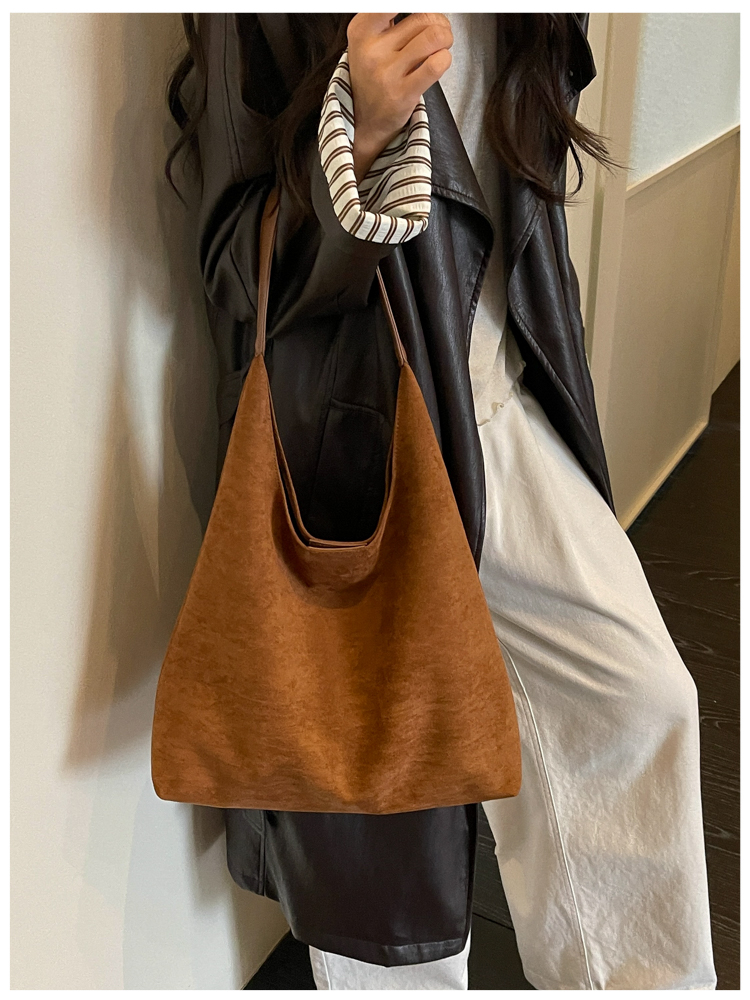 Fashion Striped PU Leather Shoulder Bag for Women detail 24
