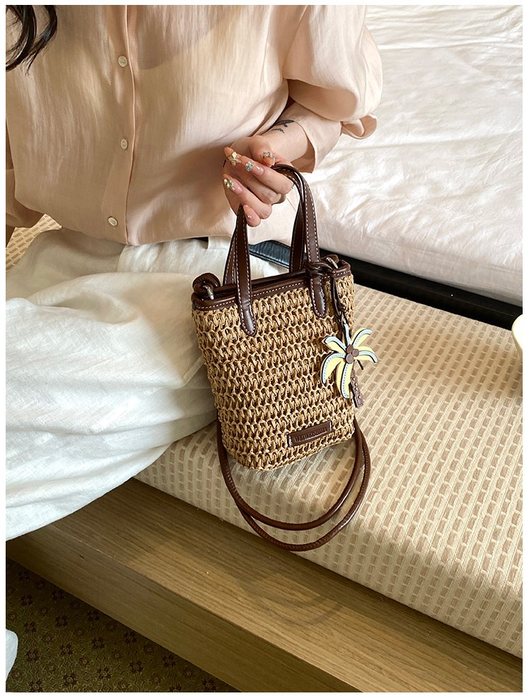 Women's Straw Woven Basket Bucket Bag detail 16