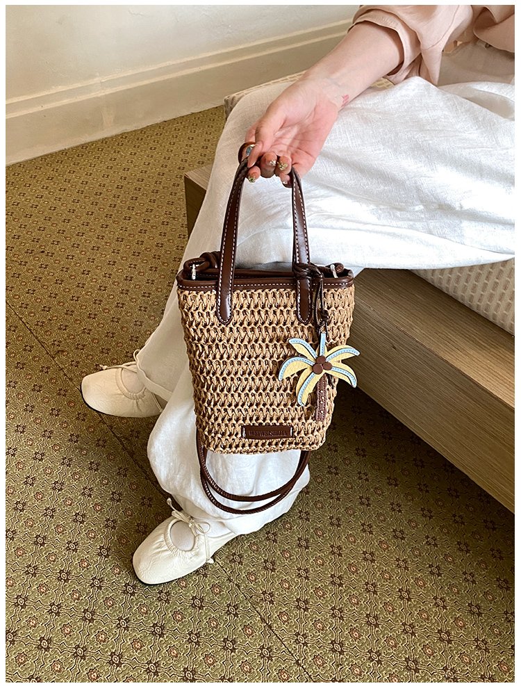 Women's Straw Woven Basket Bucket Bag detail 17