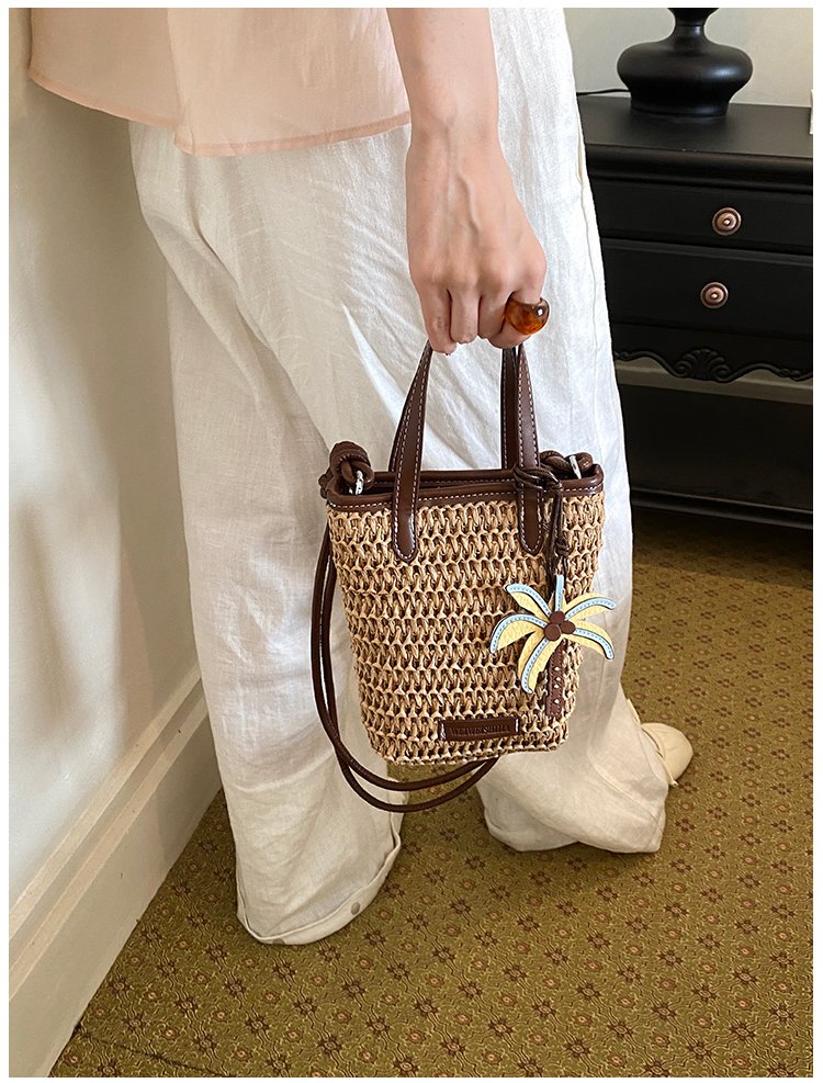 Women's Straw Woven Basket Bucket Bag detail 22