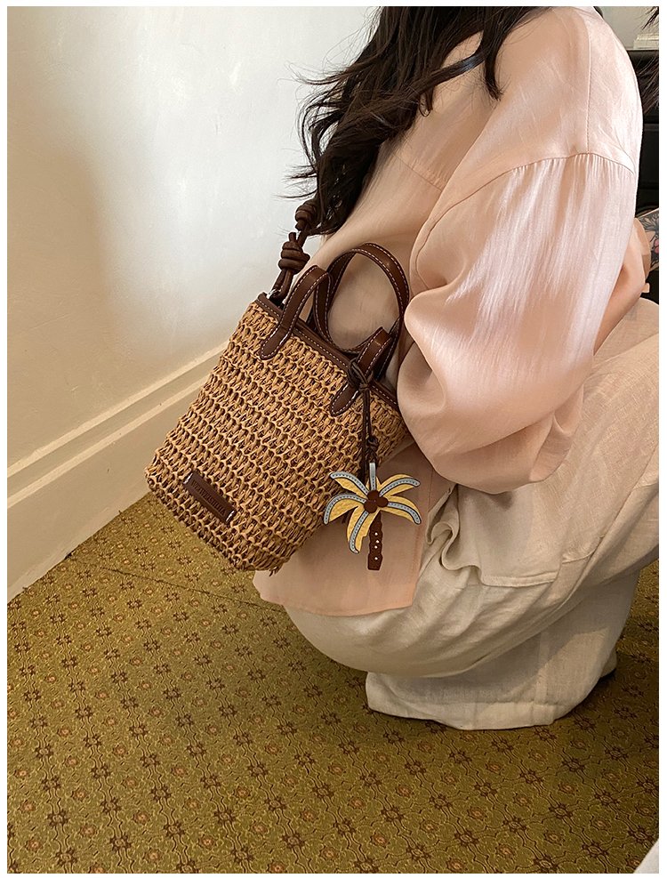 Women's Straw Woven Basket Bucket Bag detail 30