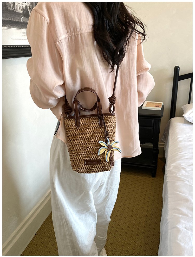 Women's Straw Woven Basket Bucket Bag detail 36
