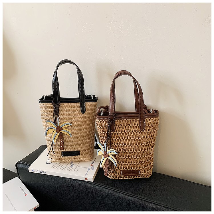 Women's Straw Woven Basket Bucket Bag detail 4