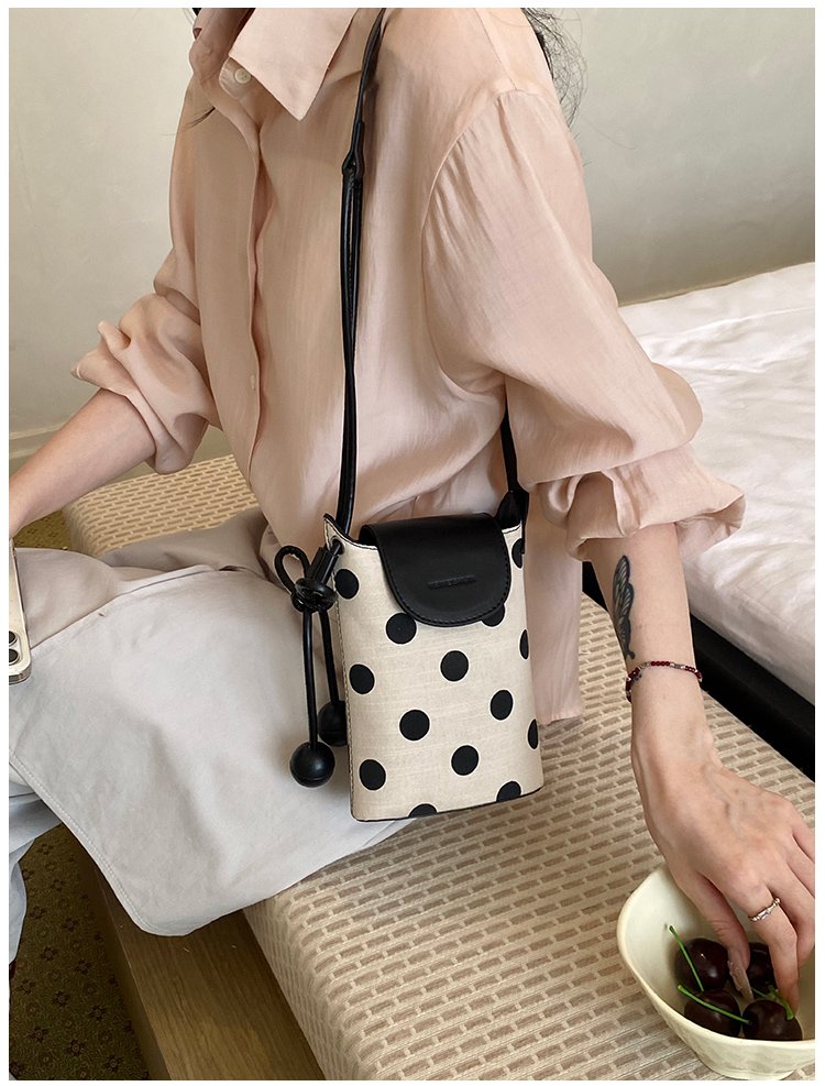 Women's PU Leather Woven Phone Bag detail 25