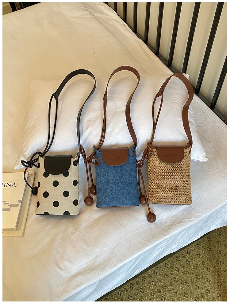 Women's PU Leather Woven Phone Bag detail 2