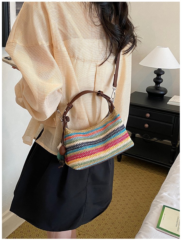 Women's Straw & PU Leather Woven Ring Handle Shoulder Bag detail 39