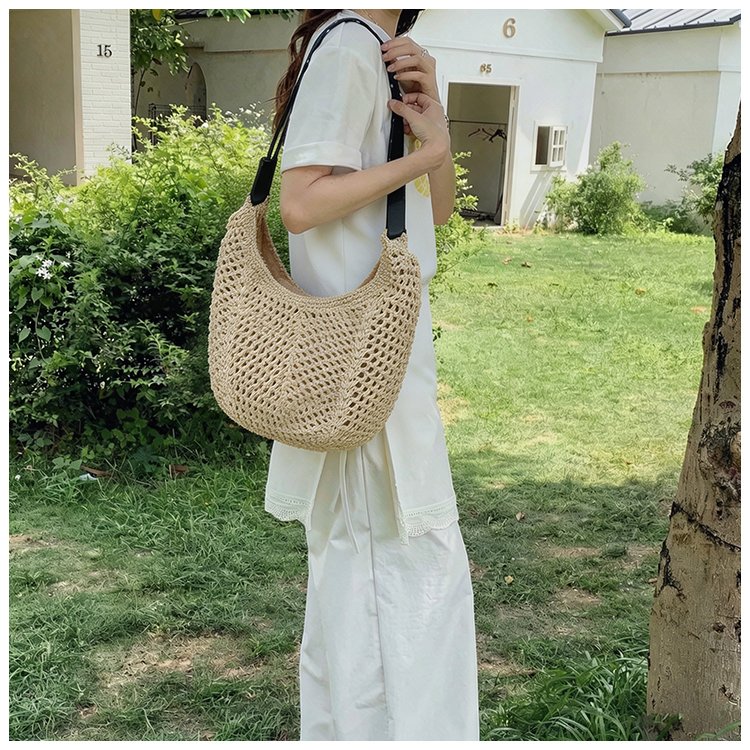 Women's Straw Woven Slouch Shoulder Bag detail 17